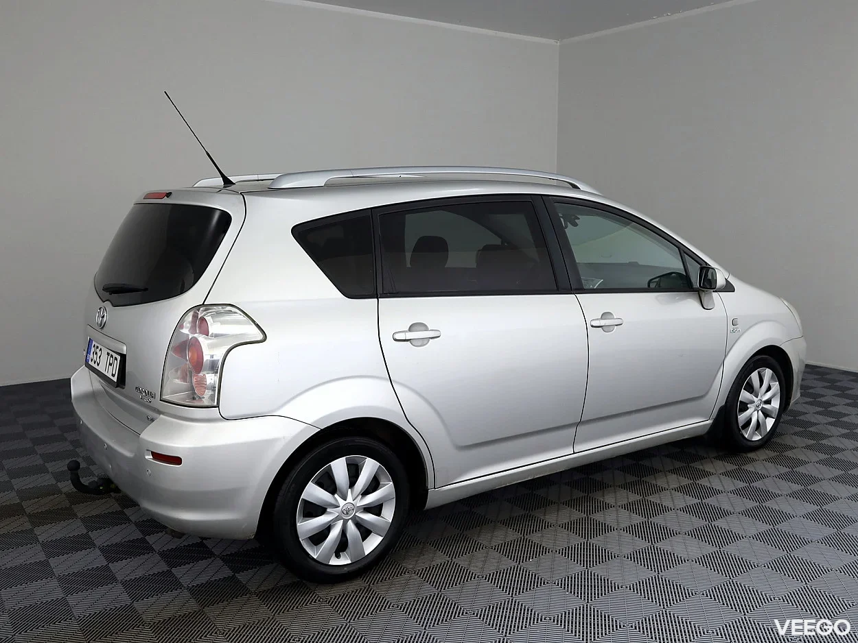 Toyota Corolla Verso 2.2 130kW