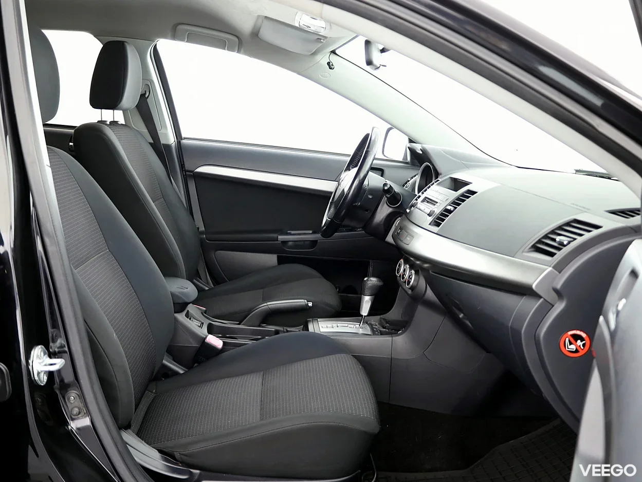 Mitsubishi Lancer 1.5 80kW