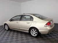 Honda Civic 1.8 104kW thumbnail