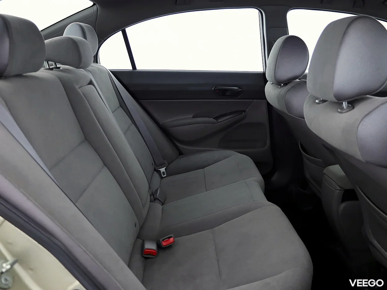 Honda Civic 1.8 104kW