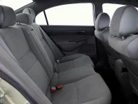 Honda Civic 1.8 104kW thumbnail