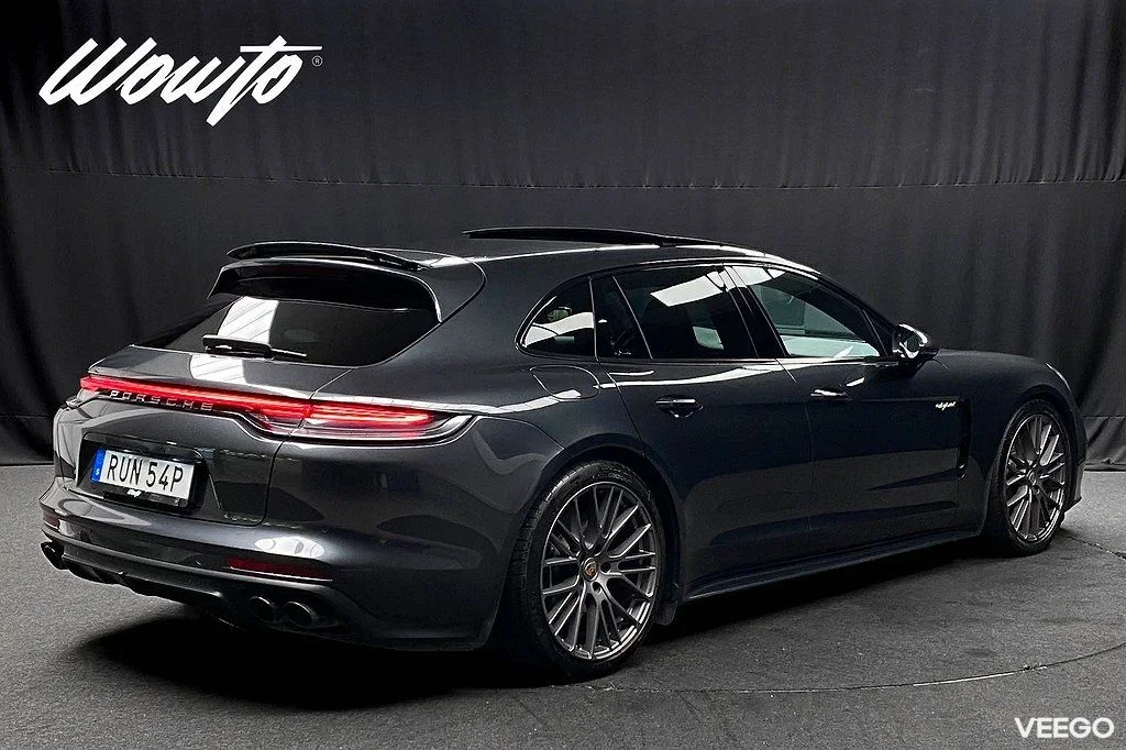 Porsche Panamera 4 E-Hybrid Sport Turismo PDK 462HK /HuD/360 341kW