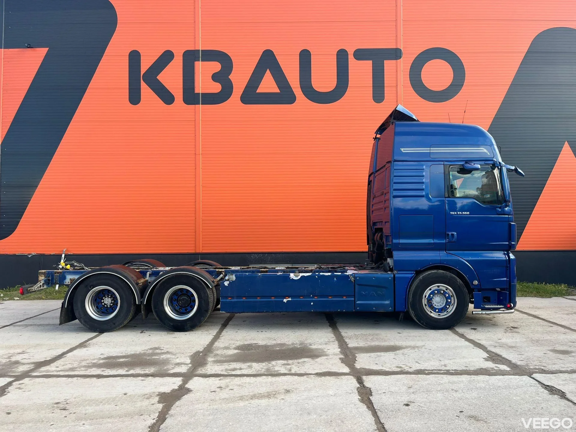 MAN TGX CHASSIS L=6907 mm 412kW