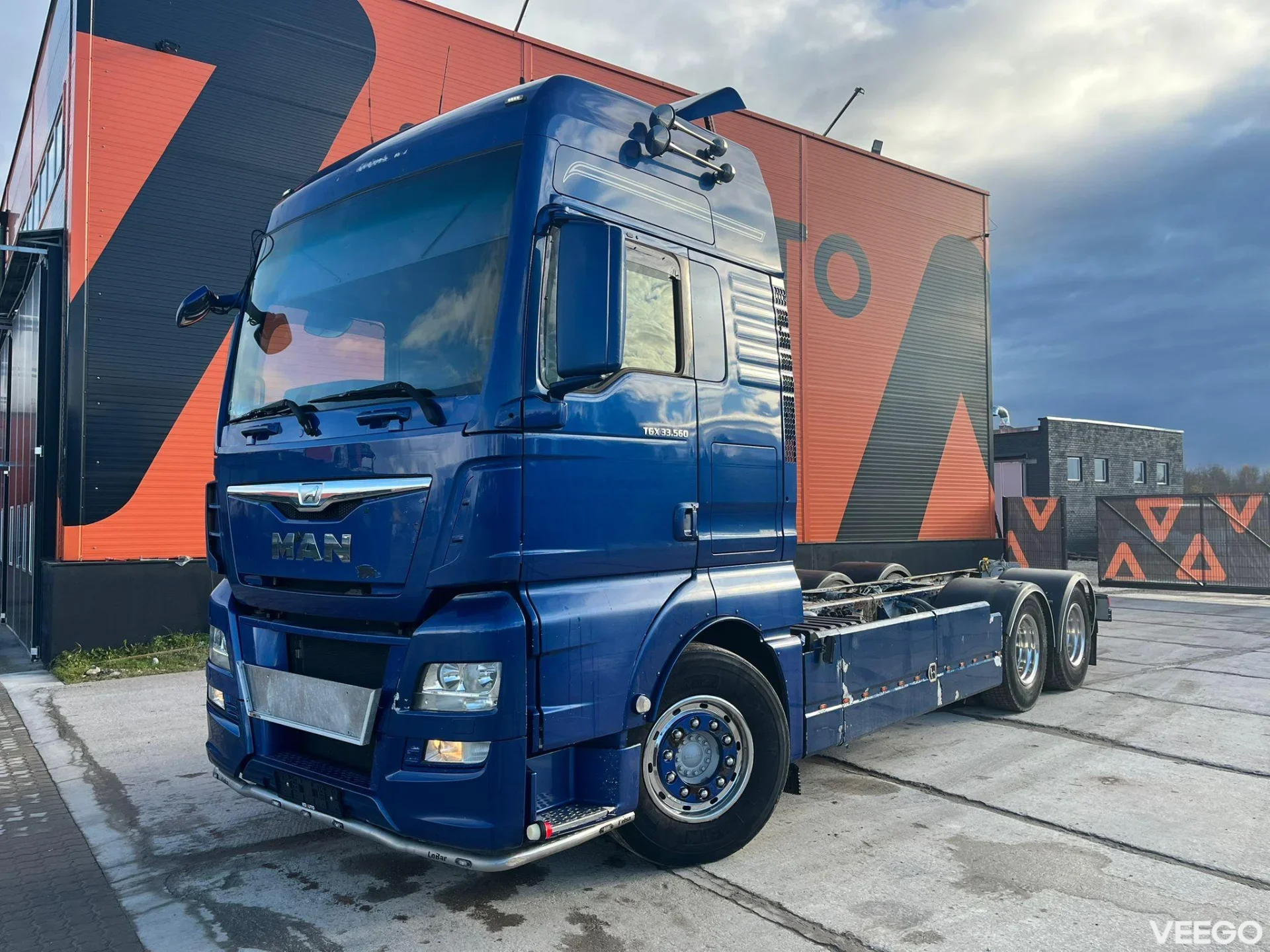 MAN TGX CHASSIS L=6907 mm 412kW