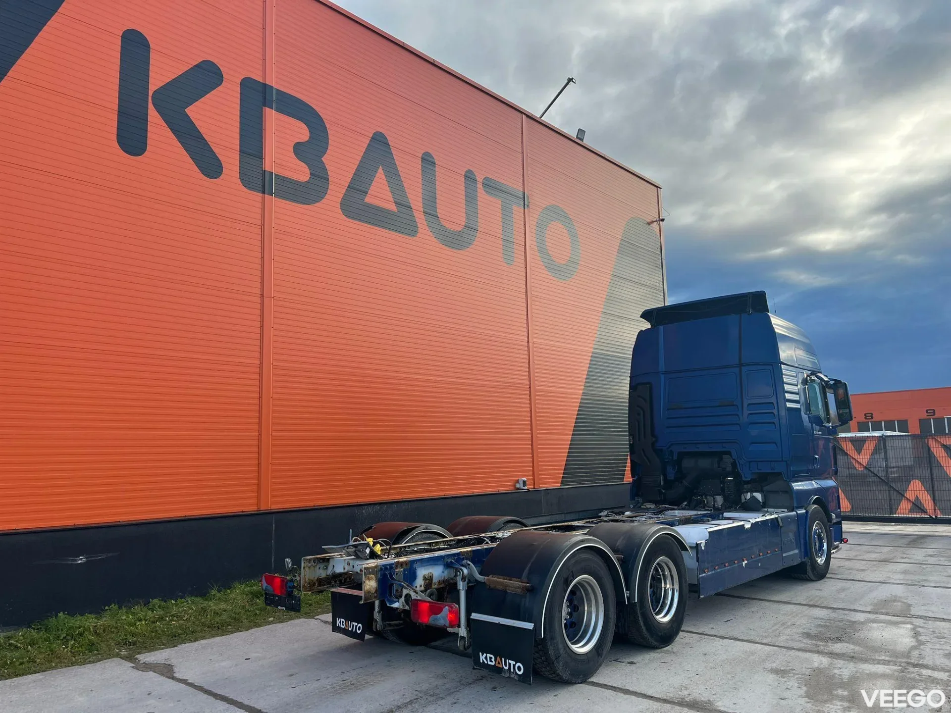 MAN TGX CHASSIS L=6907 mm 412kW