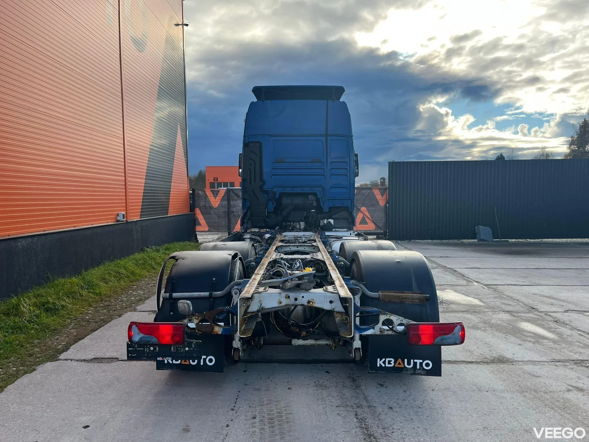 MAN TGX CHASSIS L=6907 mm 412kW