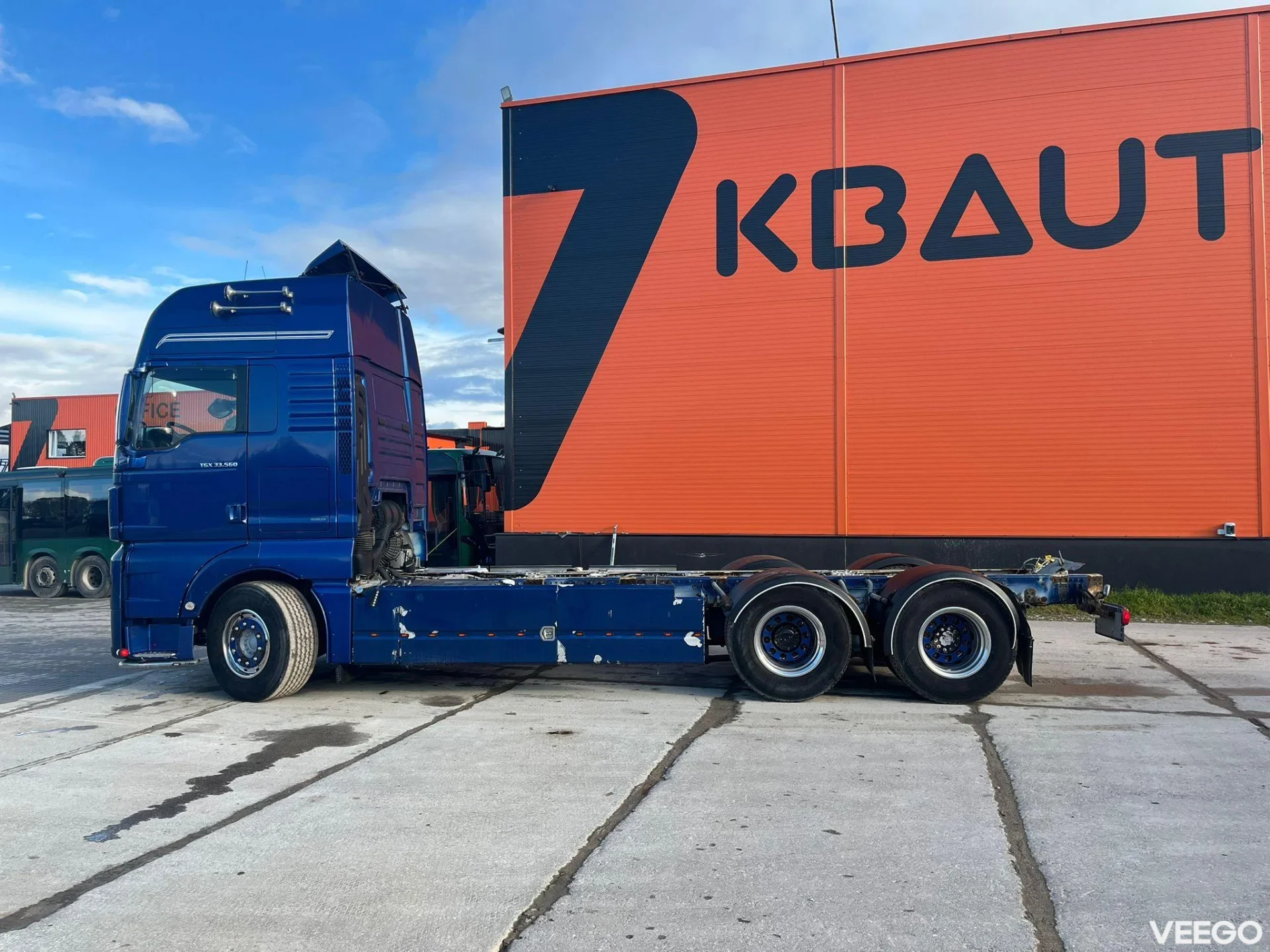 MAN TGX CHASSIS L=6907 mm 412kW