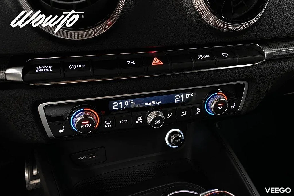 Audi RS 3 Sedan 2.5 TFSI Q 400HK /Cockpit /Sportavgas 294kW