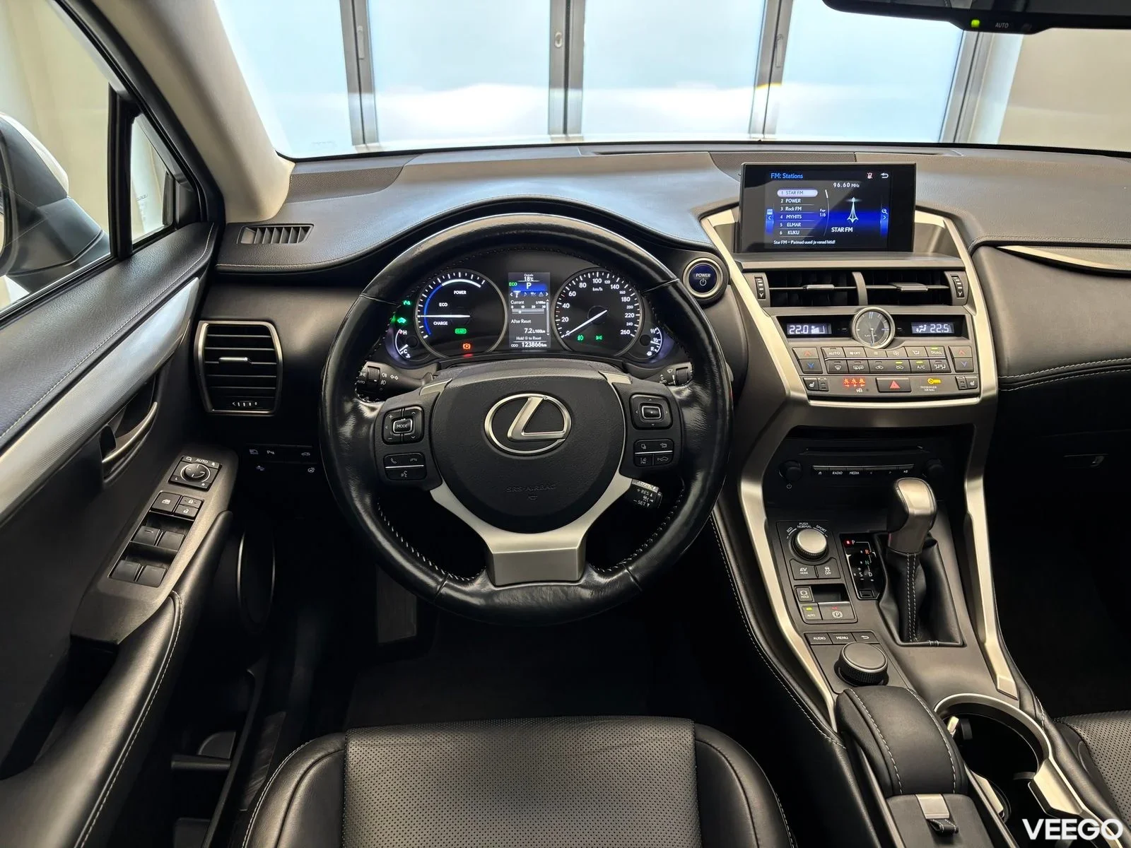 Lexus NX 300h - 114kW
