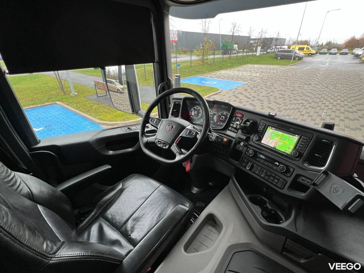 Scania G360 6X2 Avatava küljega 12.7 331kW