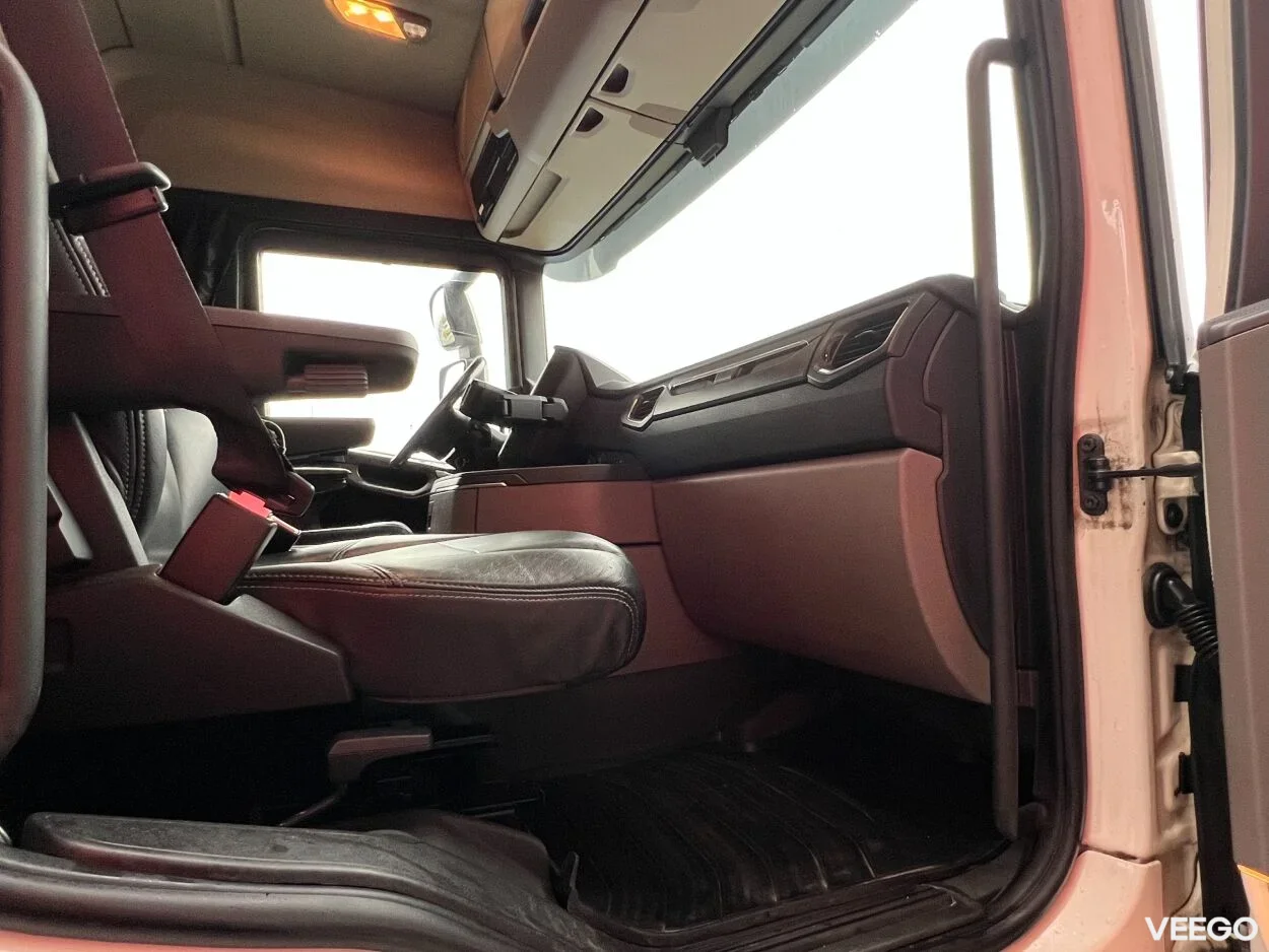 Scania G360 6X2 Avatava küljega 12.7 331kW