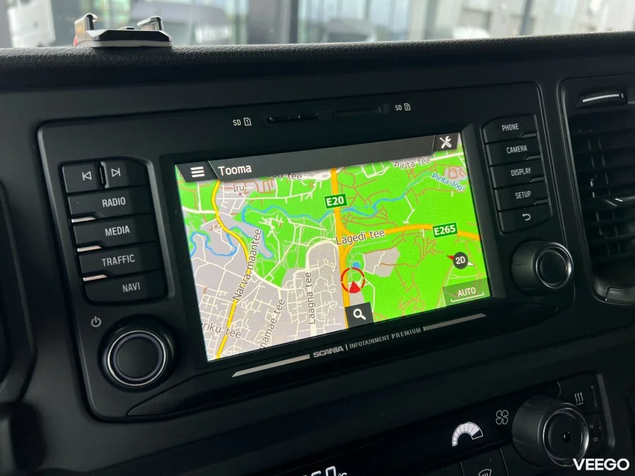 Scania G360 6X2 Avatava küljega 12.7 331kW