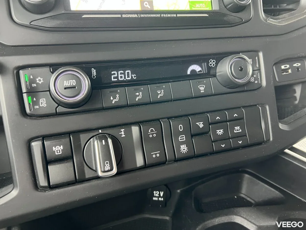 Scania G360 6X2 Avatava küljega 12.7 331kW