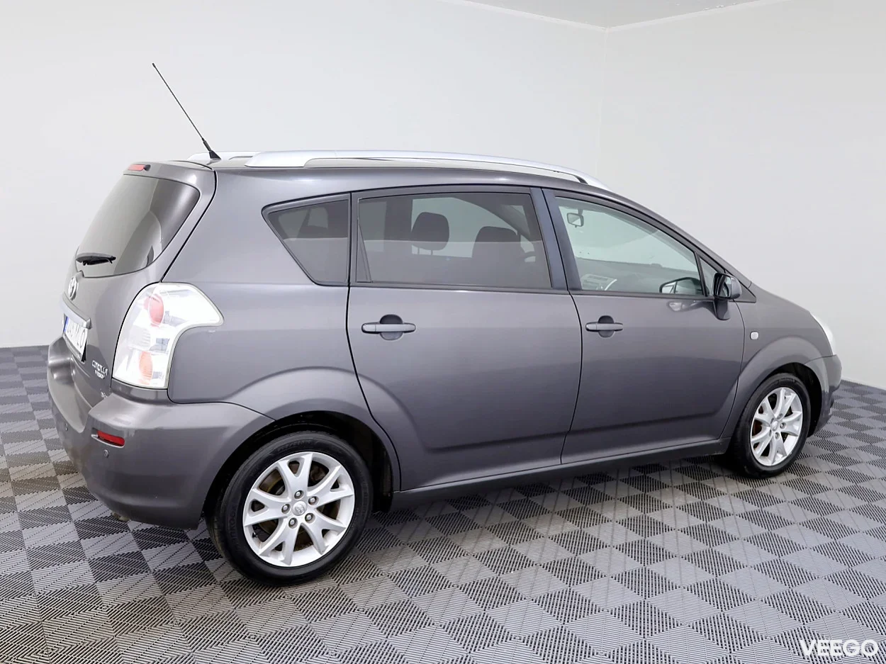 Toyota Corolla Verso 2.2 100kW