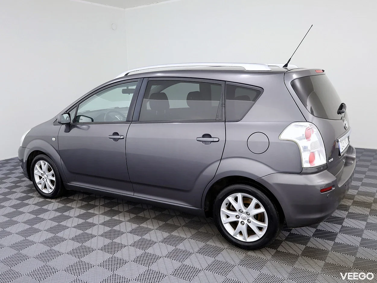 Toyota Corolla Verso 2.2 100kW