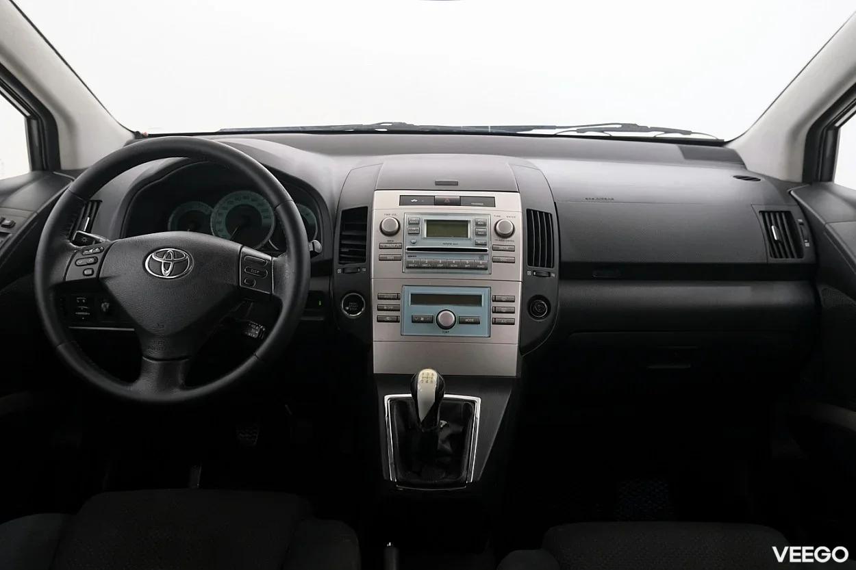 Toyota Corolla Verso 1.6 81kW