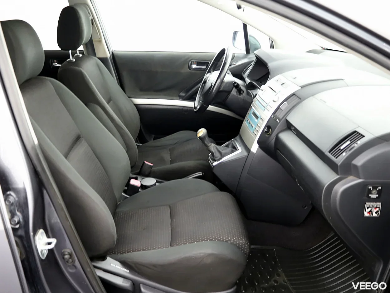 Toyota Corolla Verso 2.2 100kW