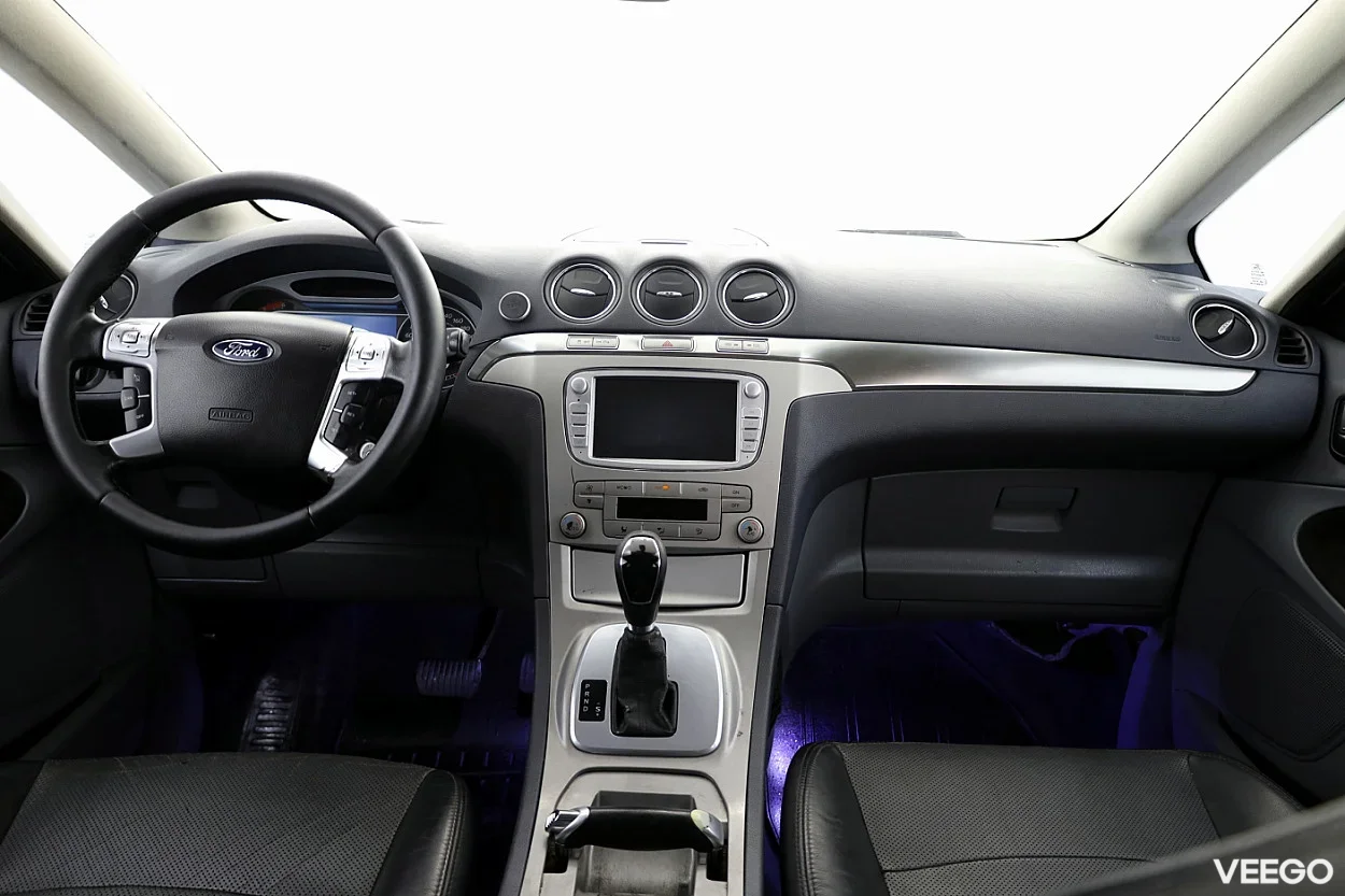 Ford S-MAX 2.0 104kW