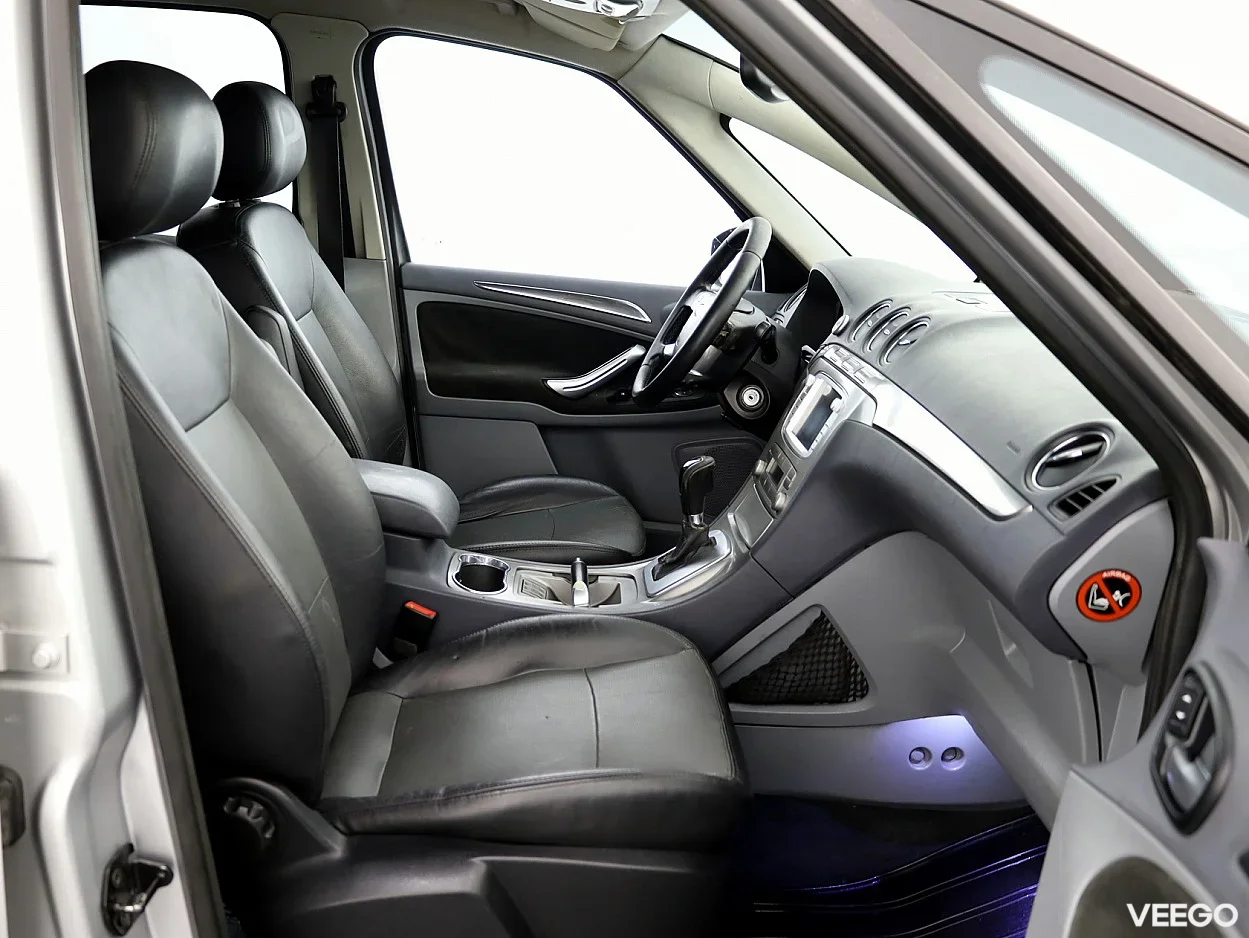 Ford S-MAX 2.0 104kW