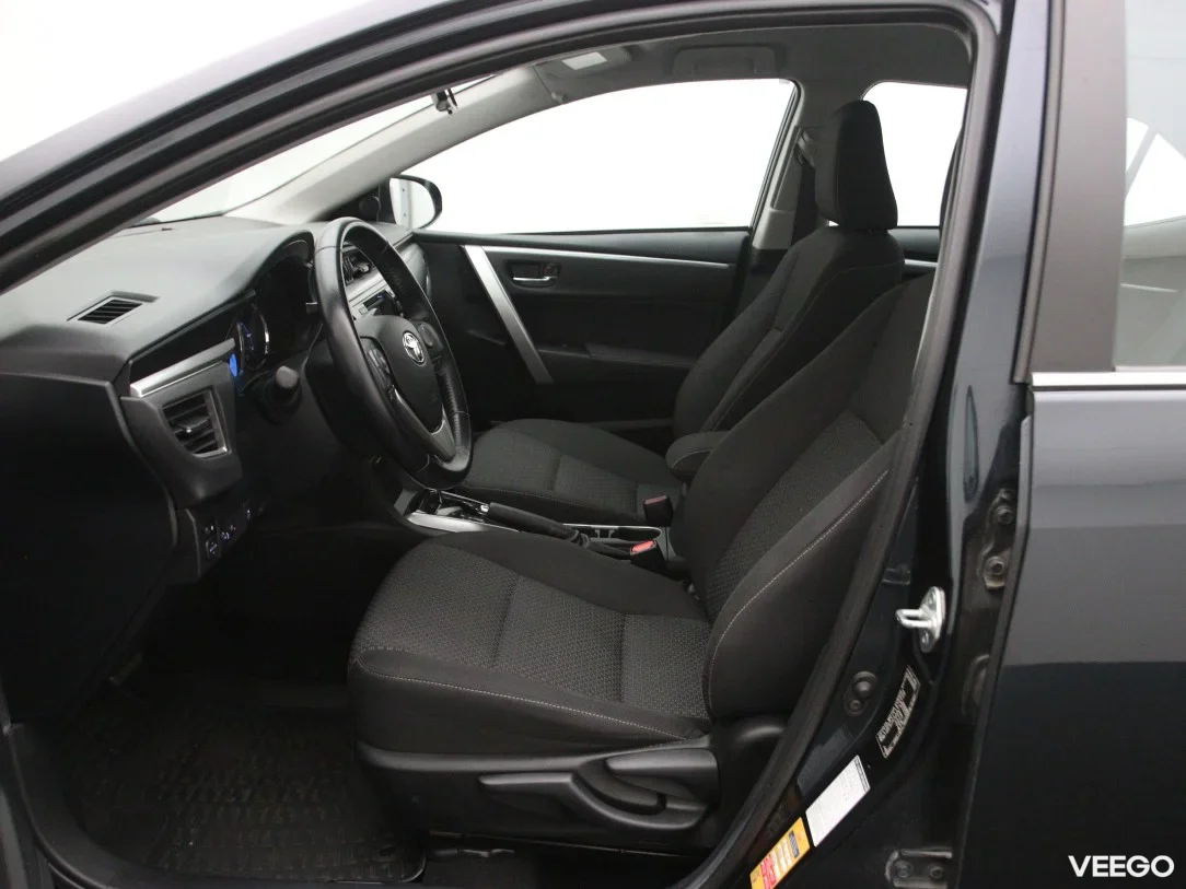 Toyota Corolla 1.6 97kW