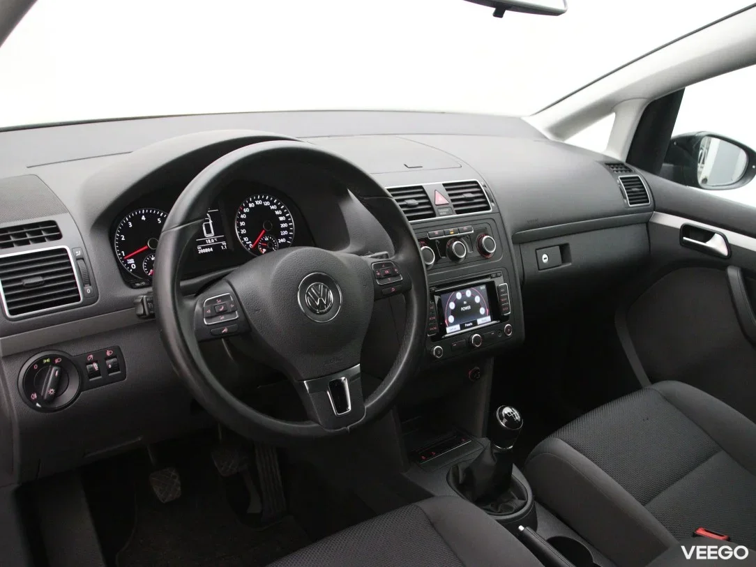 Volkswagen Touran 1.2 77kW