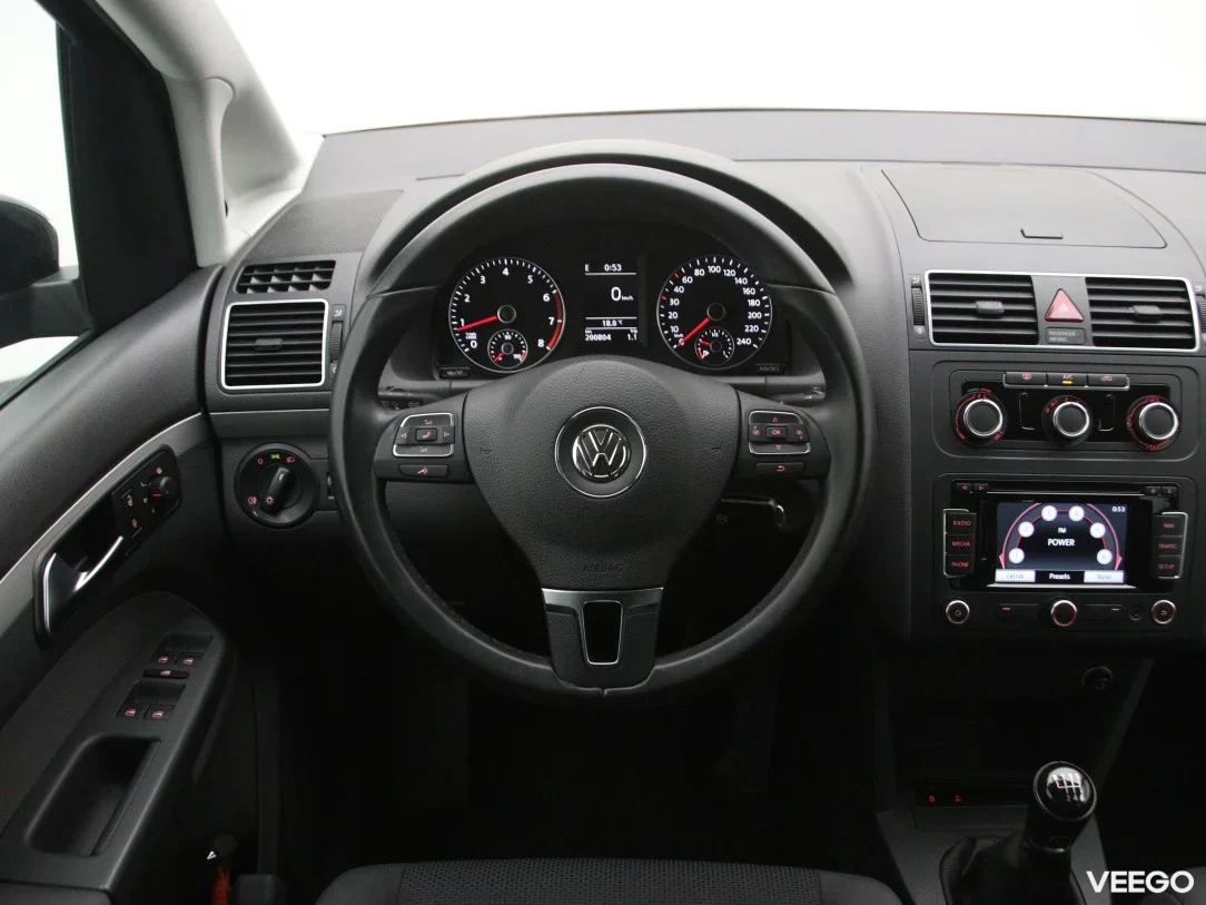 Volkswagen Touran 1.2 77kW