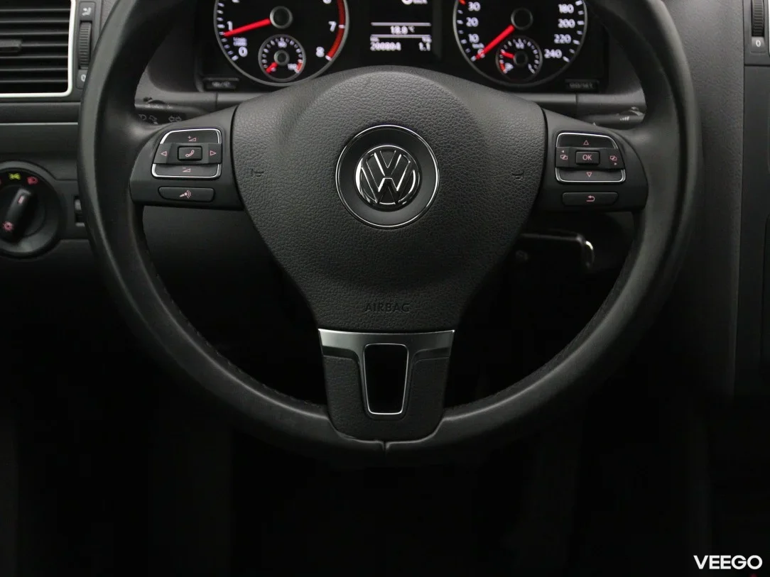 Volkswagen Touran 1.2 77kW