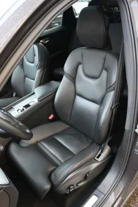 Volvo XC60 AWD 4C H&K ULTIMATE BRIGHT INTELLI SAFE XENIUM PRO 2 293kW thumbnail