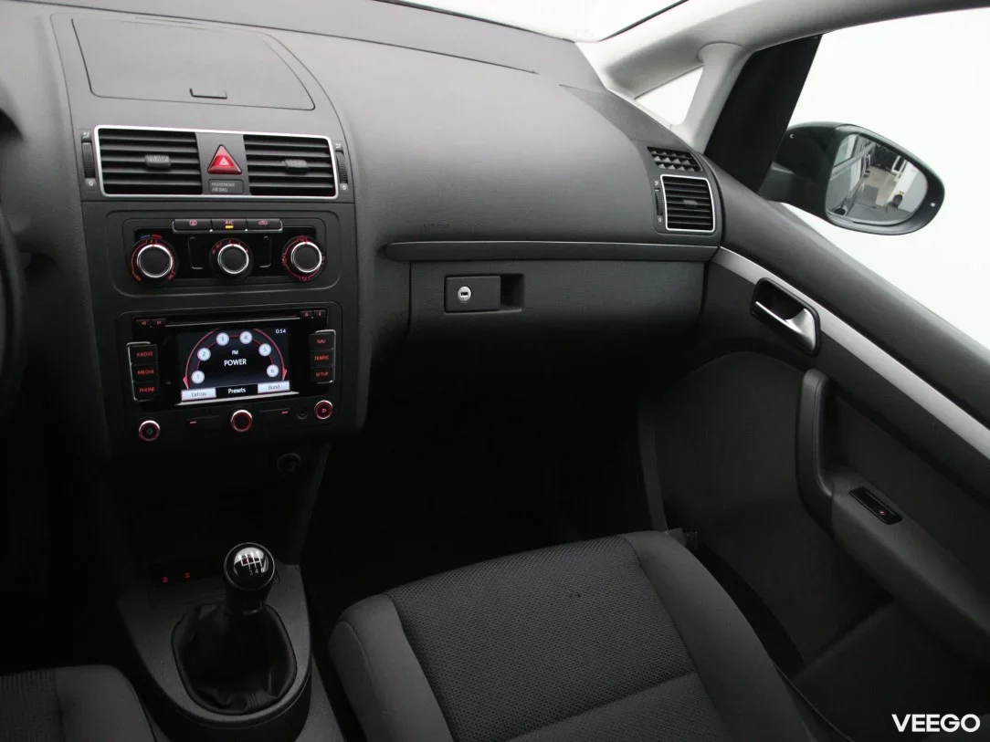 Volkswagen Touran 1.2 77kW