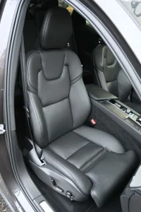 Volvo XC60 AWD 4C H&K ULTIMATE BRIGHT INTELLI SAFE XENIUM PRO 2 293kW thumbnail