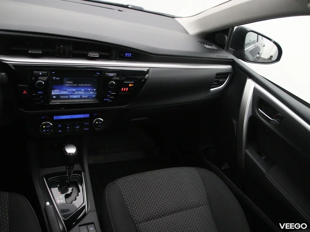 Toyota Corolla 1.6 97kW