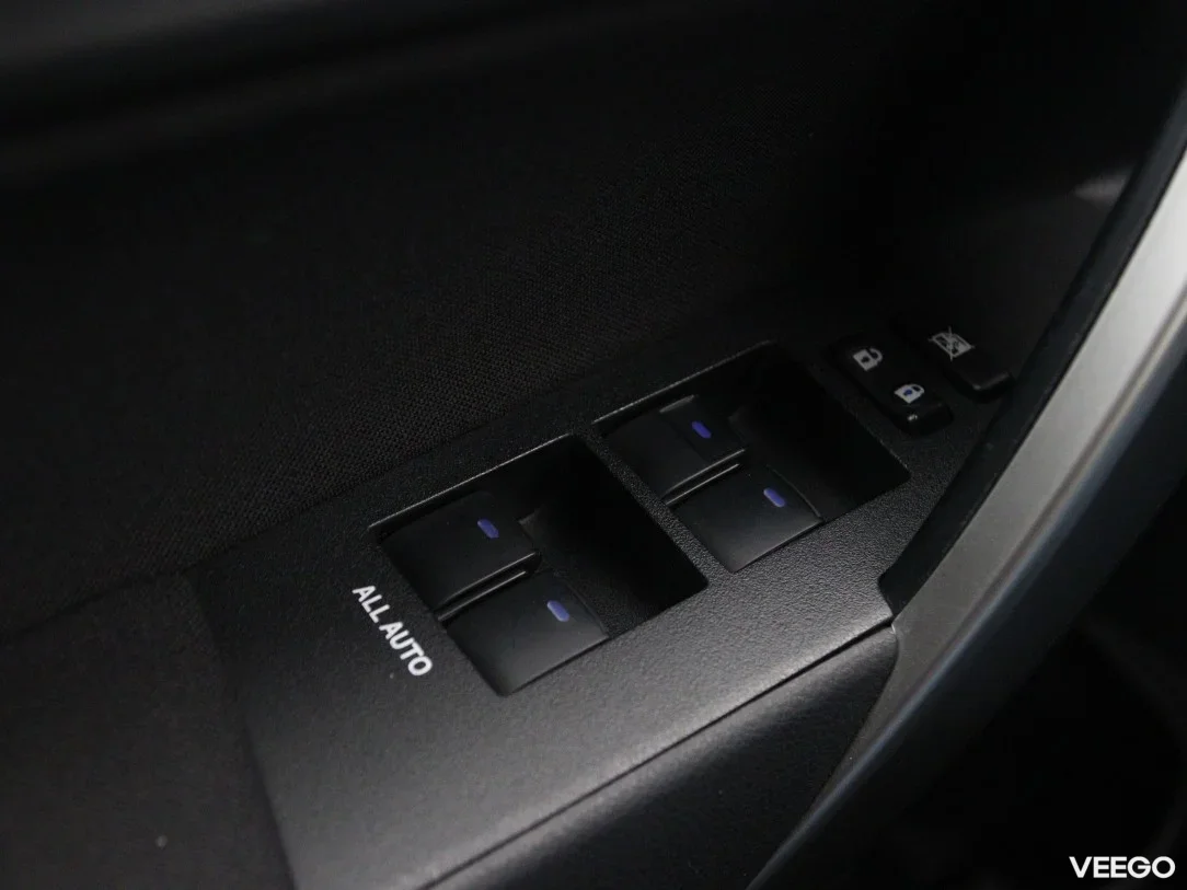 Toyota Corolla 1.6 97kW