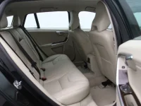 Volvo v60-cross-country 2 110kW thumbnail