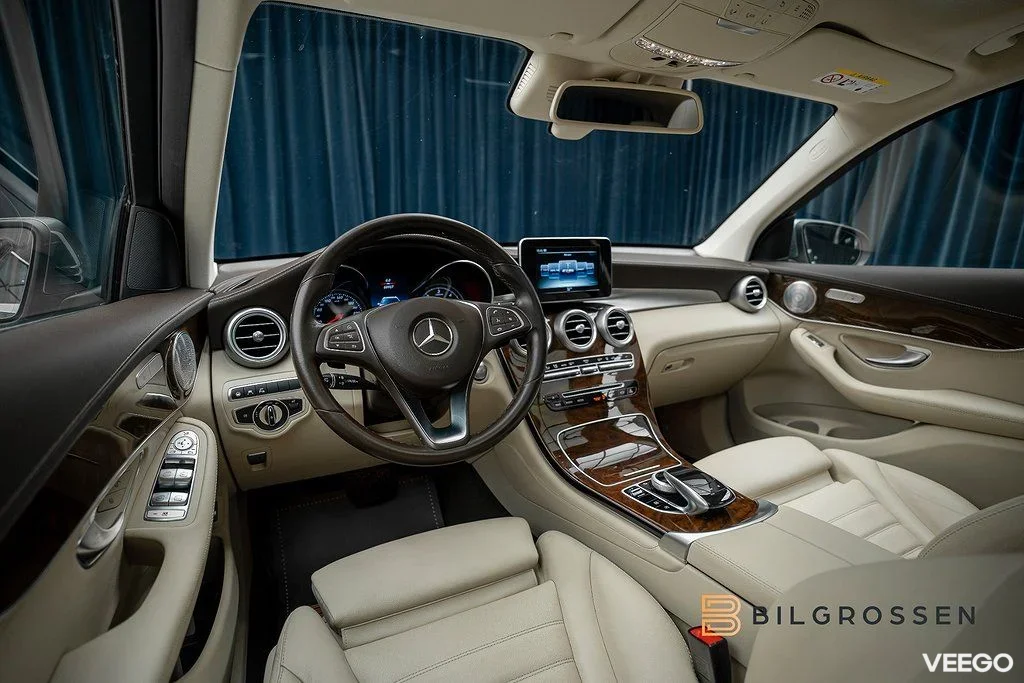 Mercedes-Benz GLC200 220 d 4MATIC AMG Line 3.79% Pano Burmester 125kW