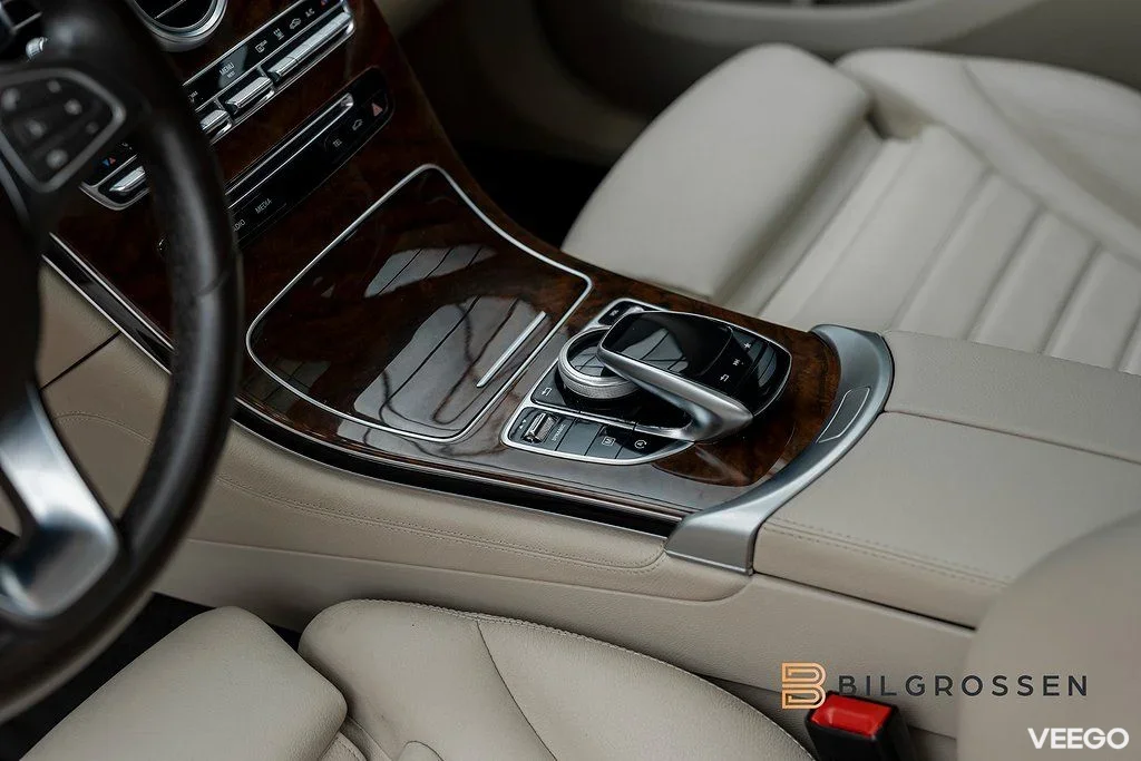 Mercedes-Benz GLC200 220 d 4MATIC AMG Line 3.79% Pano Burmester 125kW