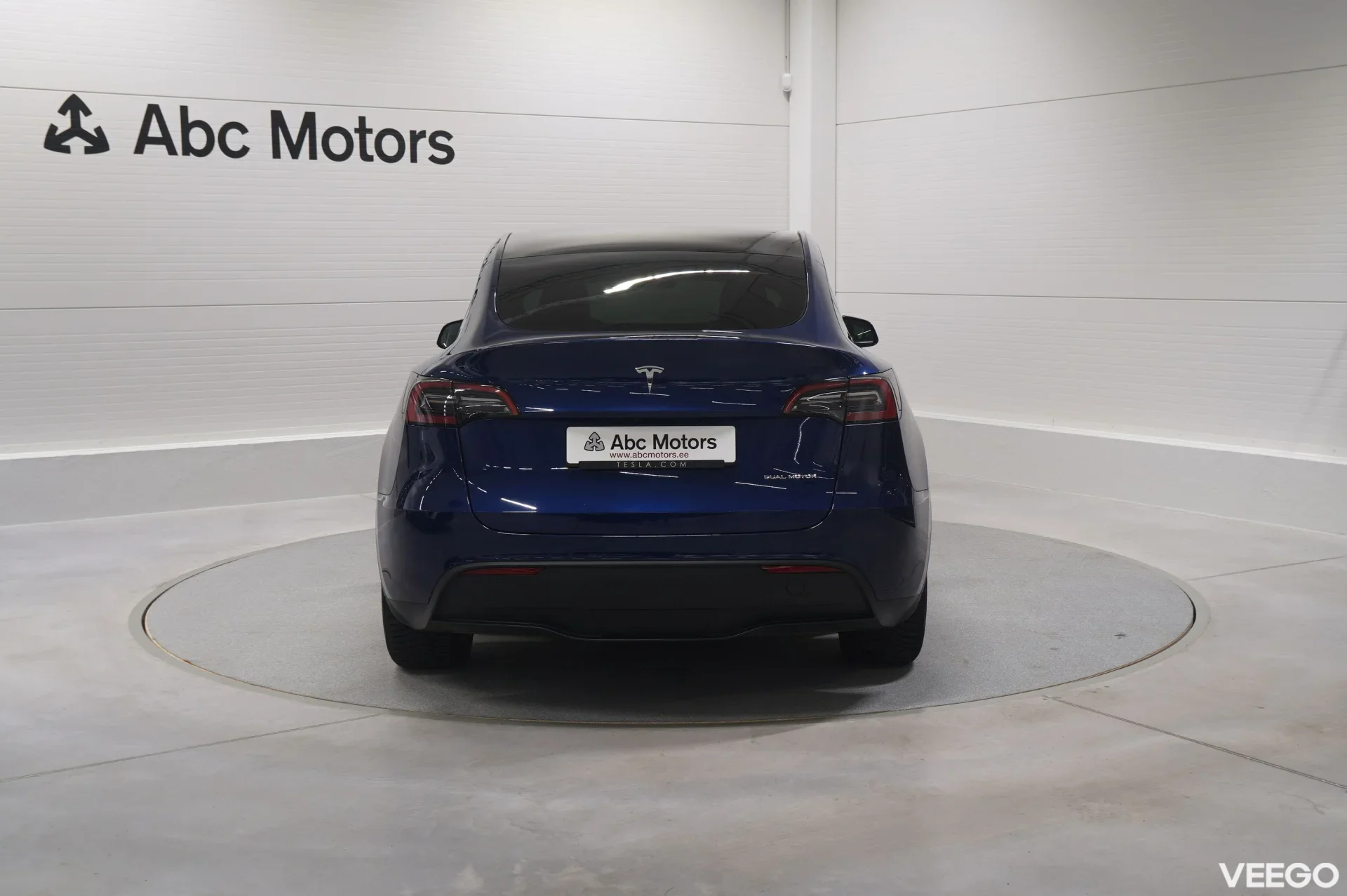Tesla Model Y Long Range Dual Motor AWD 153kW