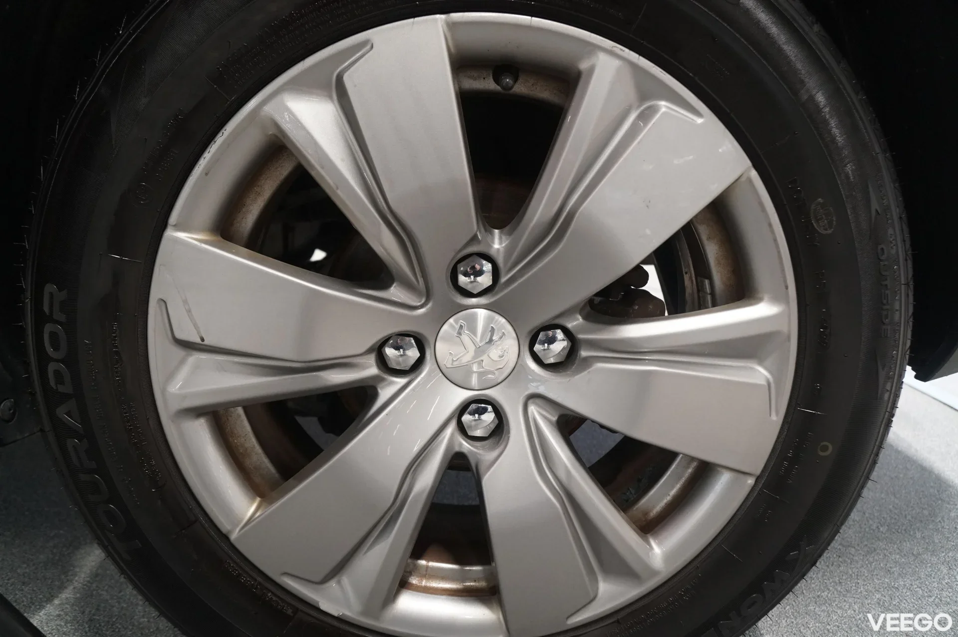 Peugeot 2008 - 1.2 60kW