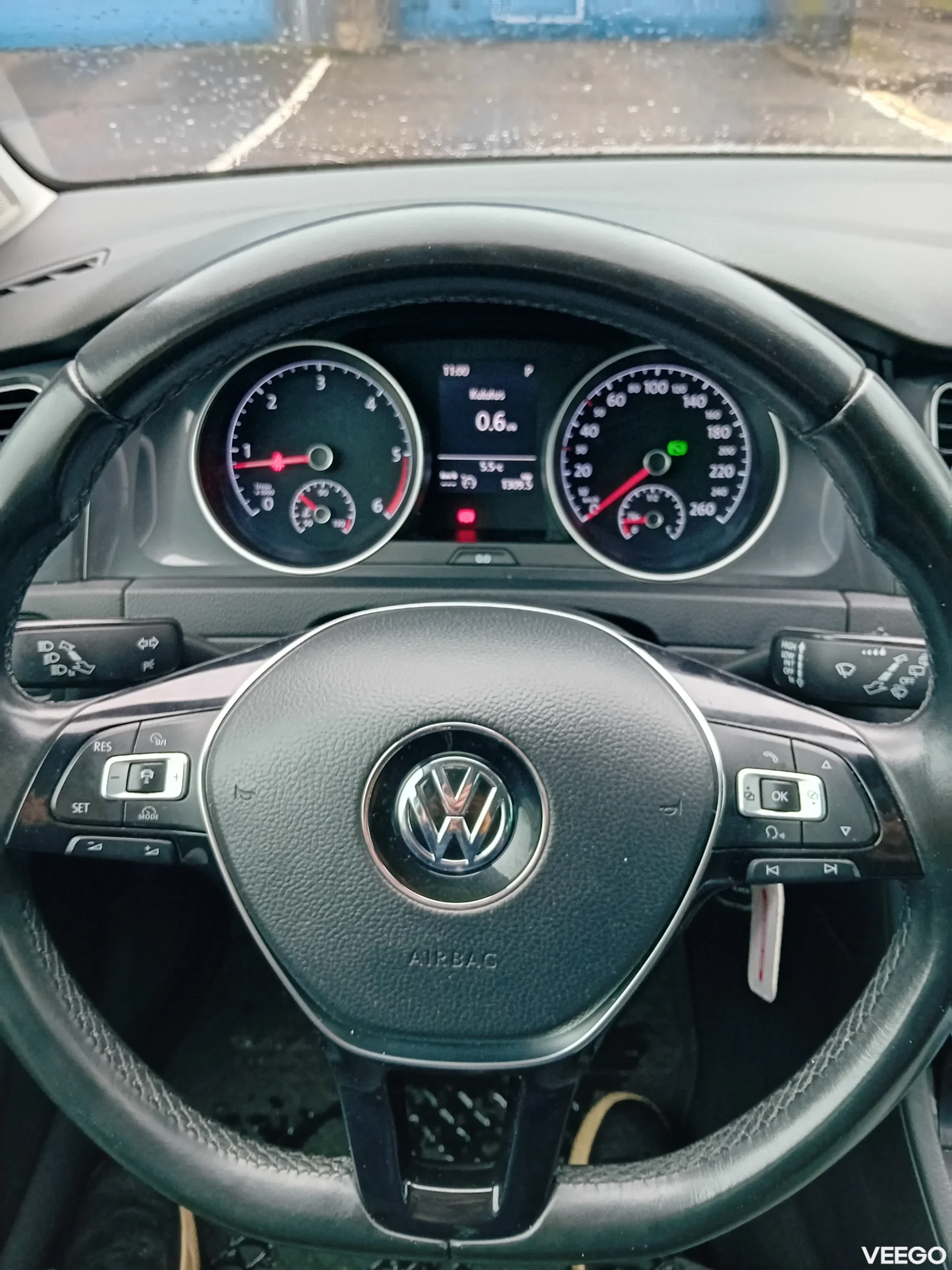 Volkswagen Golf 1.6 85kW