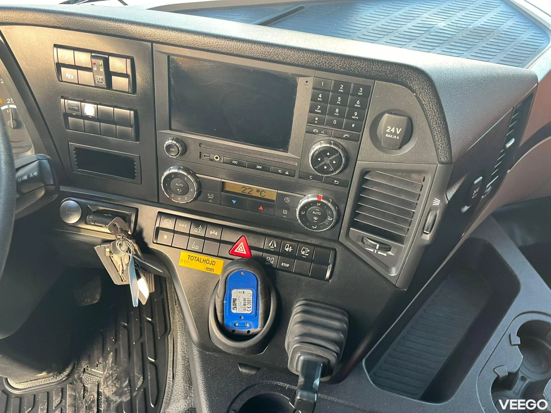 Mercedes-Benz Antos LIFTABLE BOX ROOF / BOX L=7773 mm 315kW