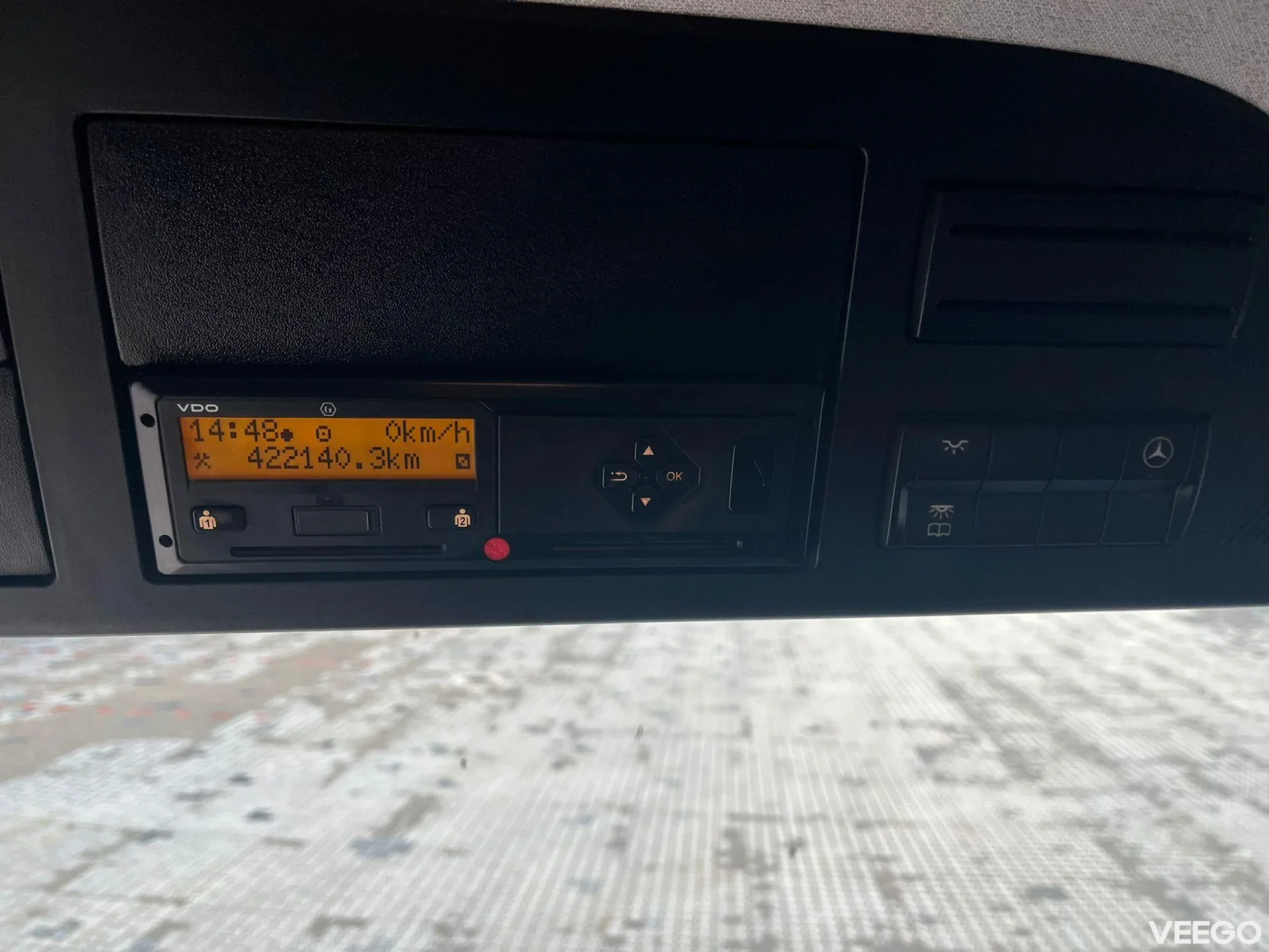 Mercedes-Benz Antos LIFTABLE BOX ROOF / BOX L=7773 mm 315kW