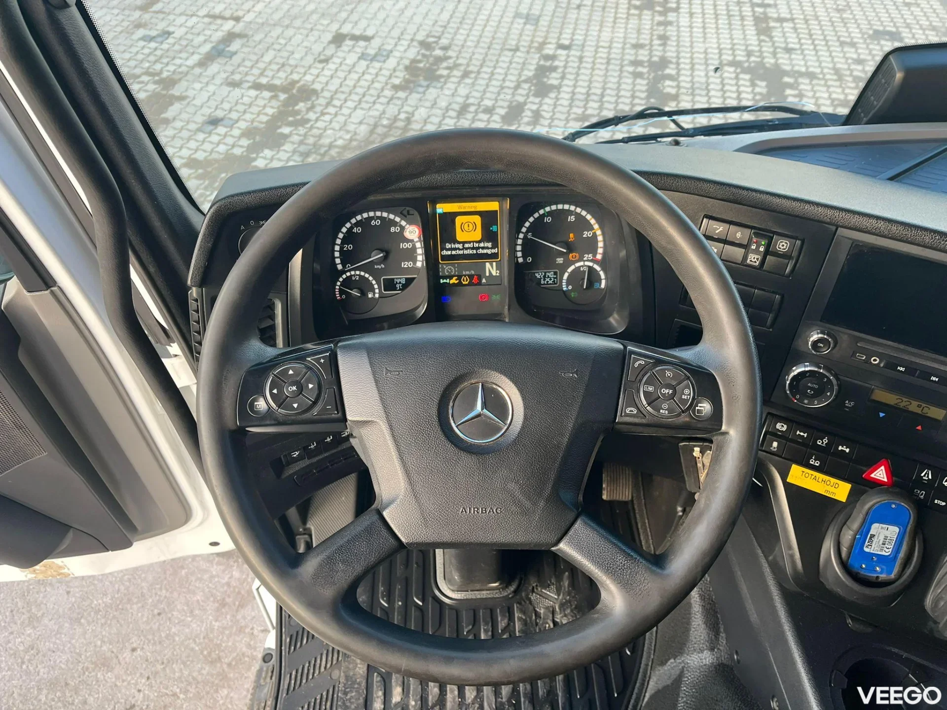 Mercedes-Benz Antos LIFTABLE BOX ROOF / BOX L=7773 mm 315kW