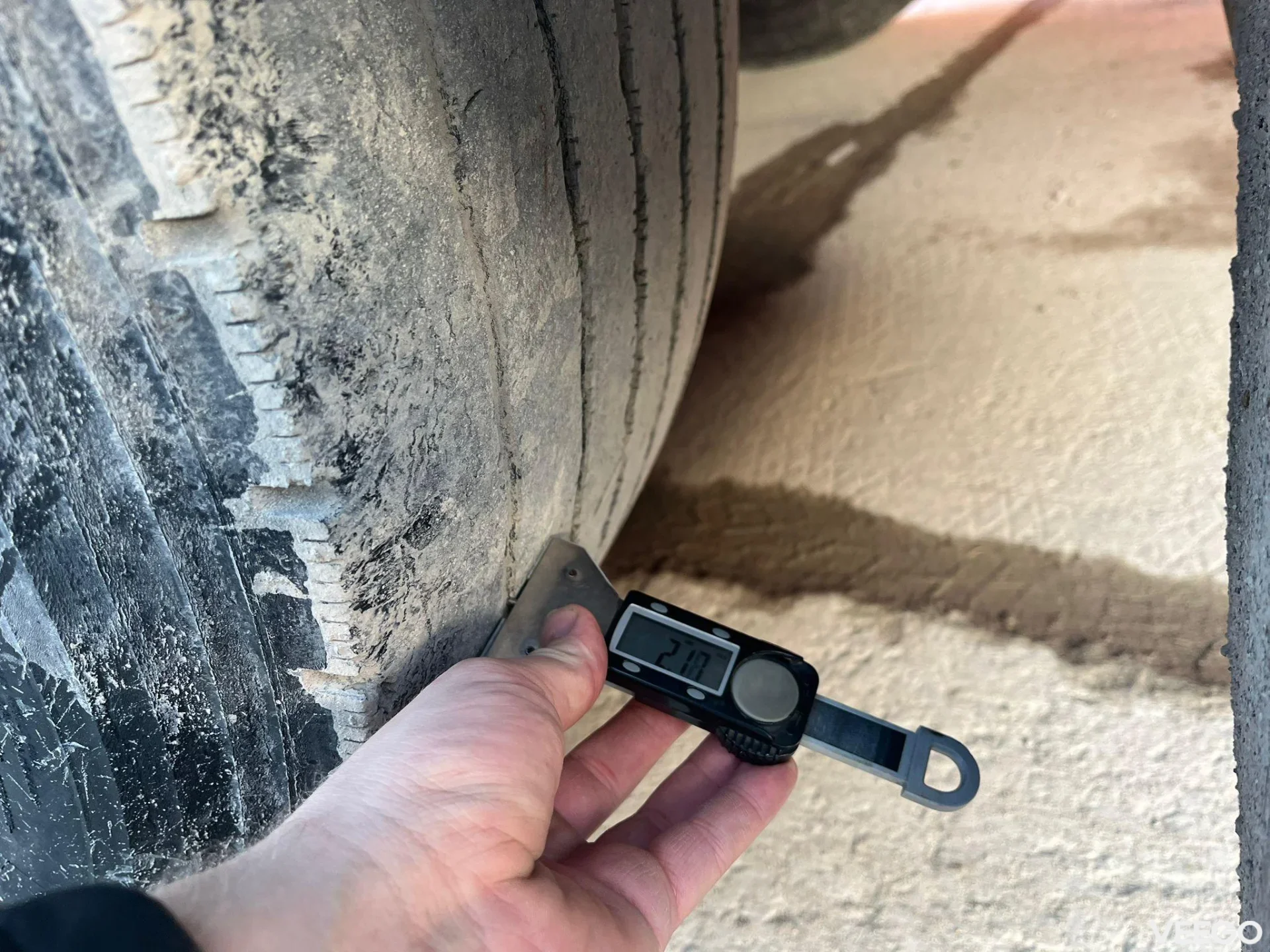 Mercedes-Benz Antos LIFTABLE BOX ROOF / BOX L=7773 mm 315kW