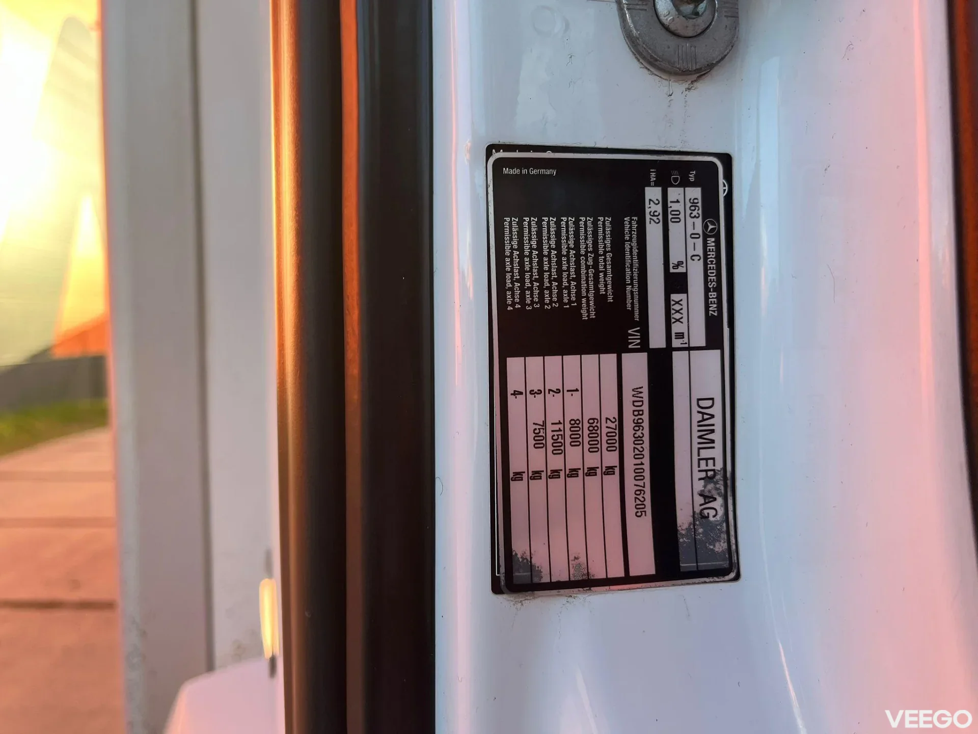 Mercedes-Benz Antos LIFTABLE BOX ROOF / BOX L=7773 mm 315kW