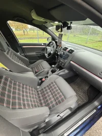 Volkswagen Golf 2.0 147kW thumbnail