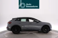 Audi Q4 e-tron 35 e-tron /TEHDASTAKUU VOIMASSA / NAVI / ADAPTIIVINEN VAKKARI / PERUUTUSKAMERA 125kW thumbnail