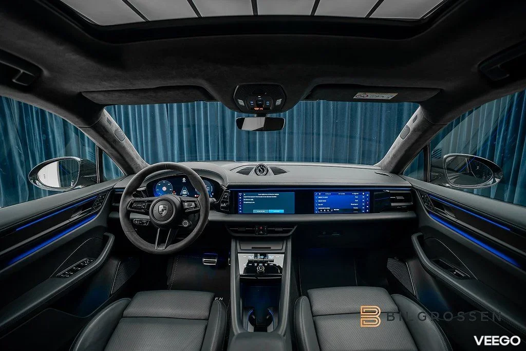 Porsche Macan Turbo Electric 585hk Burmester Hud P-Disp MOMS 430kW