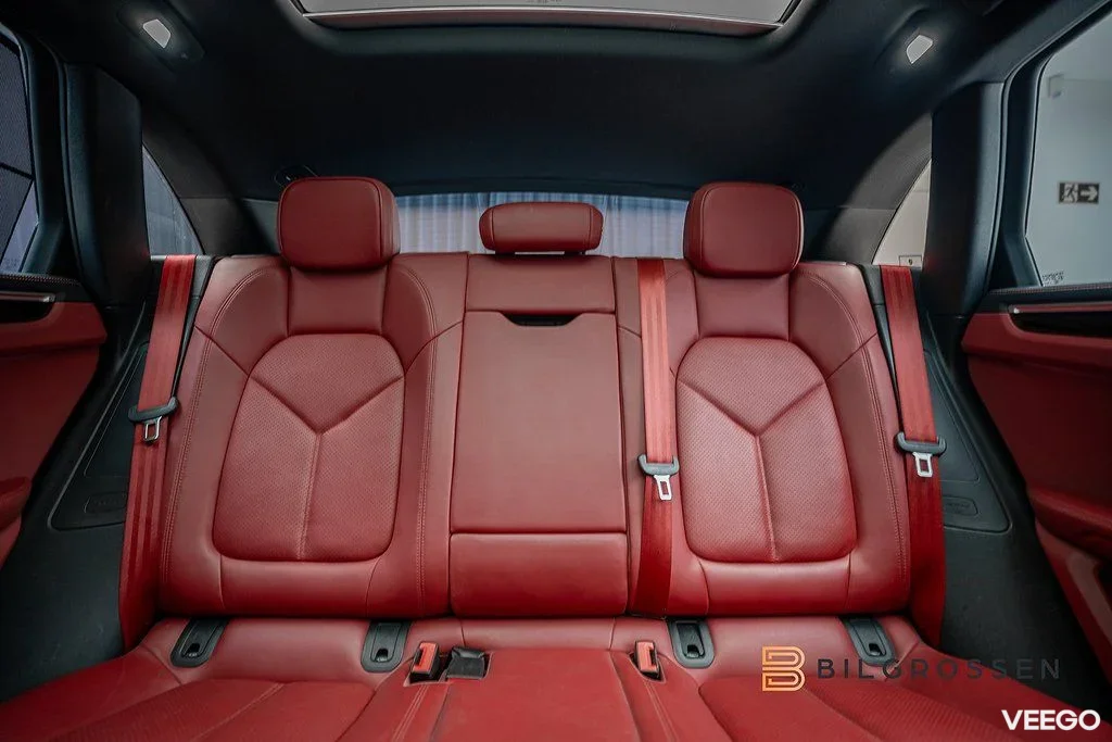 Porsche Macan S PDK 354hk Panorama Luftfjädring Bose Se Spec 260kW