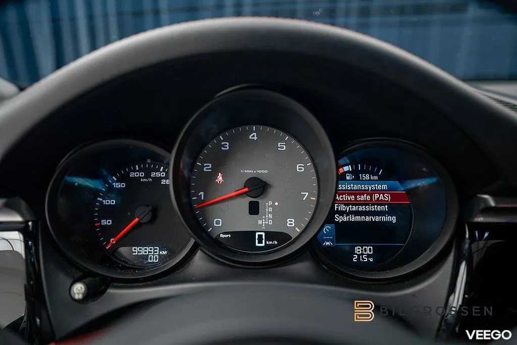 Porsche Macan S PDK 354hk Panorama Luftfjädring Bose Se Spec 260kW