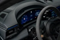 Porsche Macan Turbo Electric 585hk Burmester Hud P-Disp MOMS 430kW thumbnail