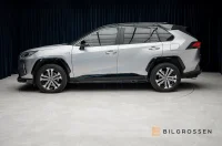 Toyota RAV4 Plug in AWD-i 306hk Style Drag B-Kamera MOMS 225kW thumbnail